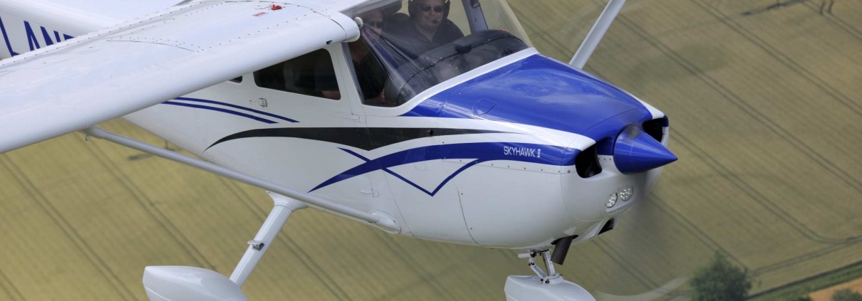 F172 N. Cross country flight over the beautiful Essex countryside